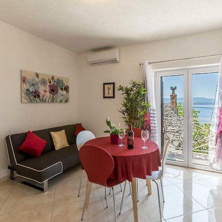 Apartments Petra Бол Екстер'єр фото
