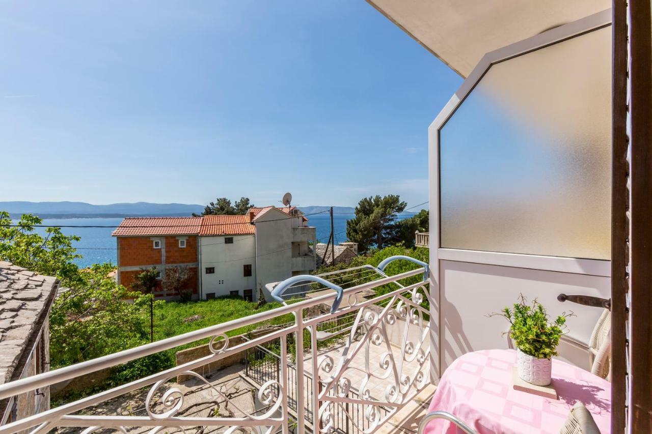 Apartments Petra Бол Екстер'єр фото